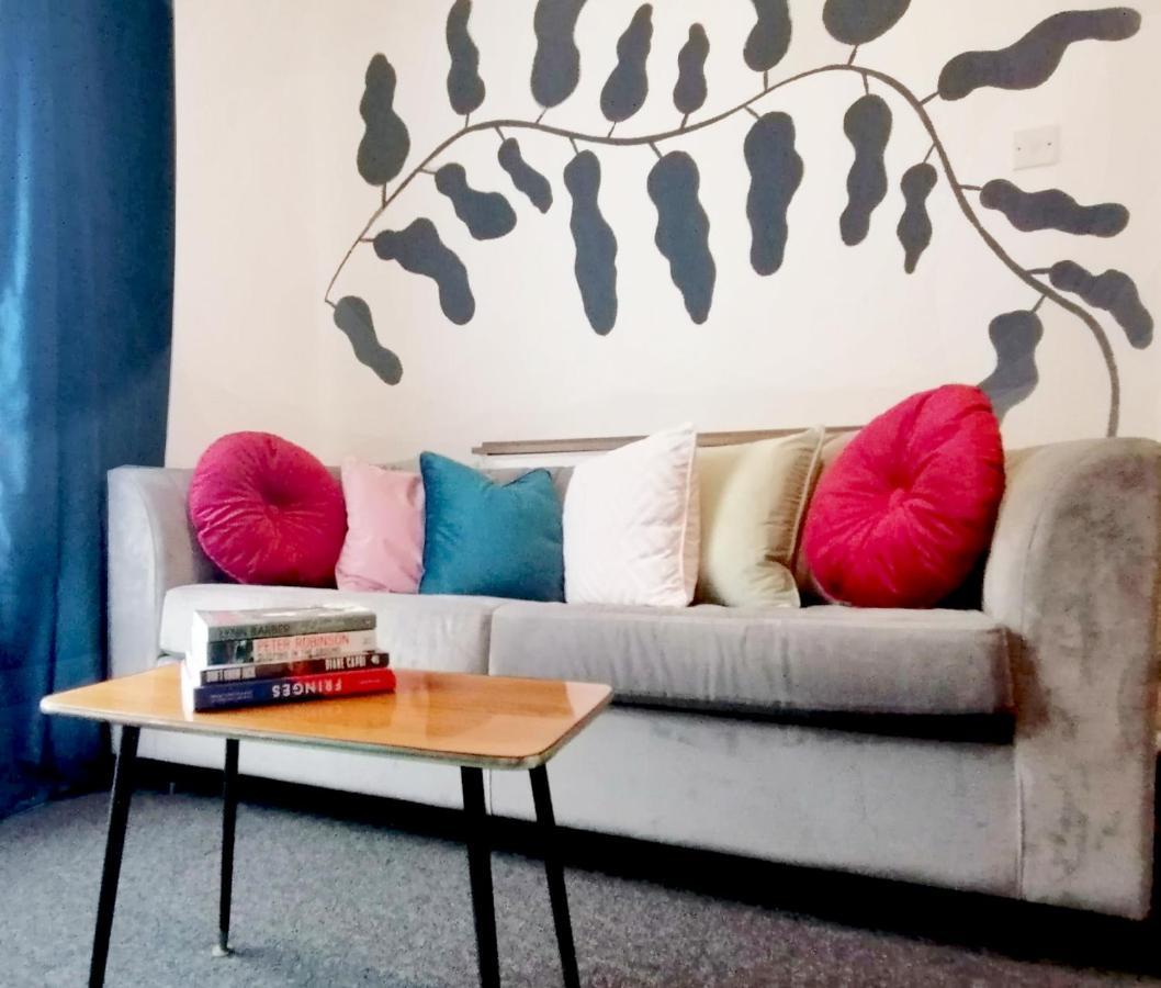 Granville 5Br Townhouse - Ideal For Groups, Families Or Contractors By Suitely كيلتنهام المظهر الخارجي الصورة