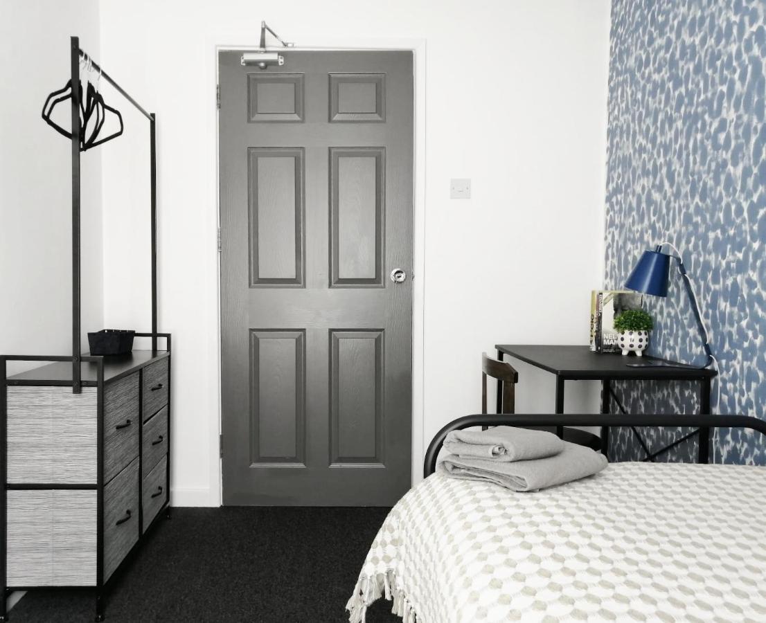 Granville 5Br Townhouse - Ideal For Groups, Families Or Contractors By Suitely كيلتنهام المظهر الخارجي الصورة