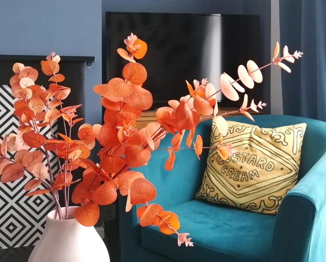 Granville 5Br Townhouse - Ideal For Groups, Families Or Contractors By Suitely كيلتنهام المظهر الخارجي الصورة